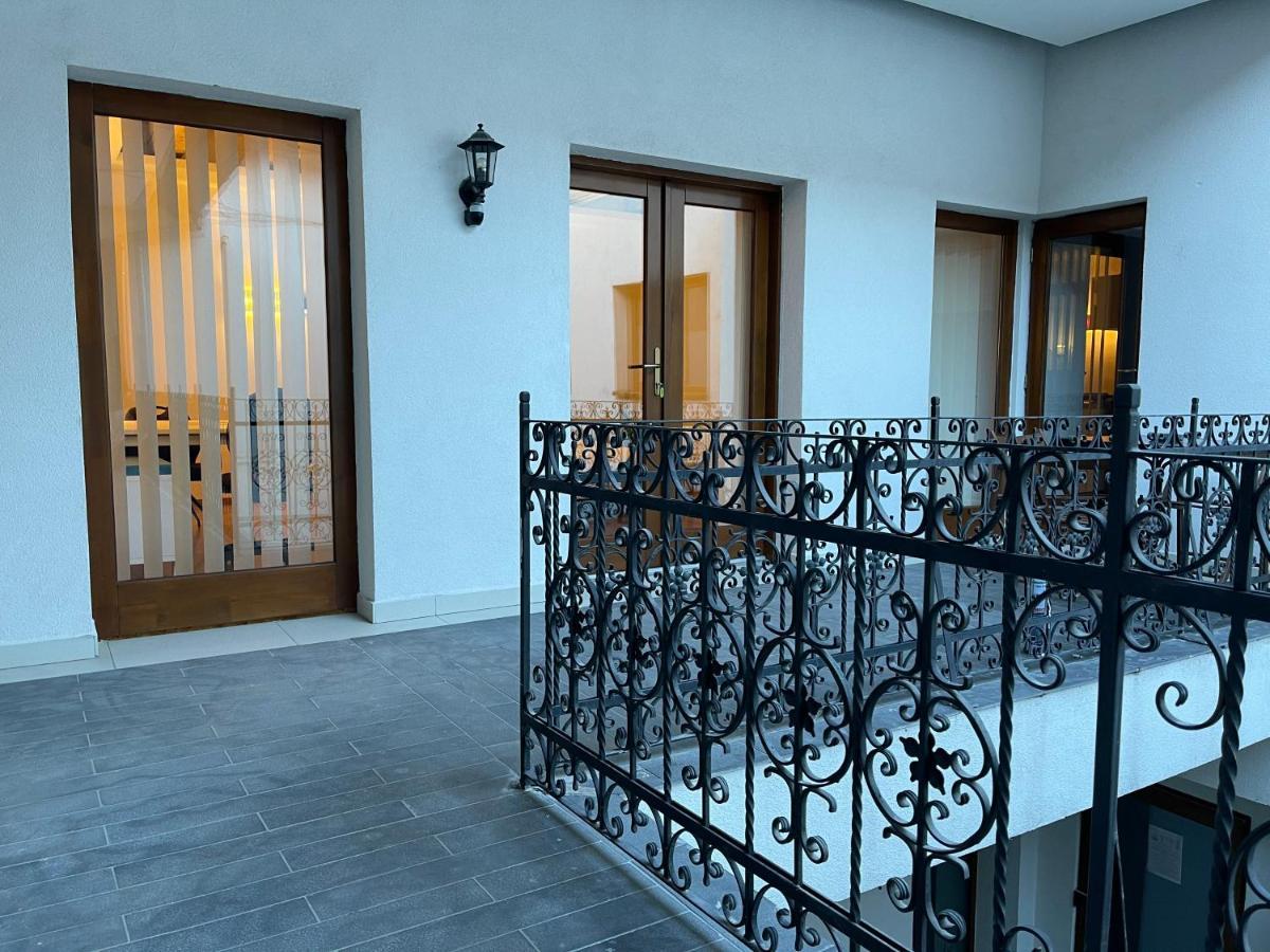 Savoya4 Old City Center Self Checkin Workspacestudio Τιμισοάρα Εξωτερικό φωτογραφία